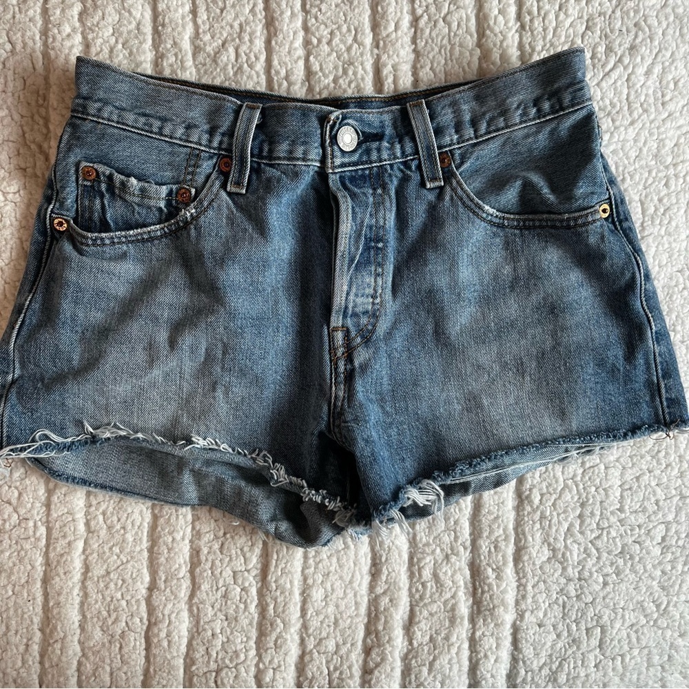 Levi's Jean Short 501 Women's Size 27 Button Fly High Rise‎ Denim Blue Raw Hem